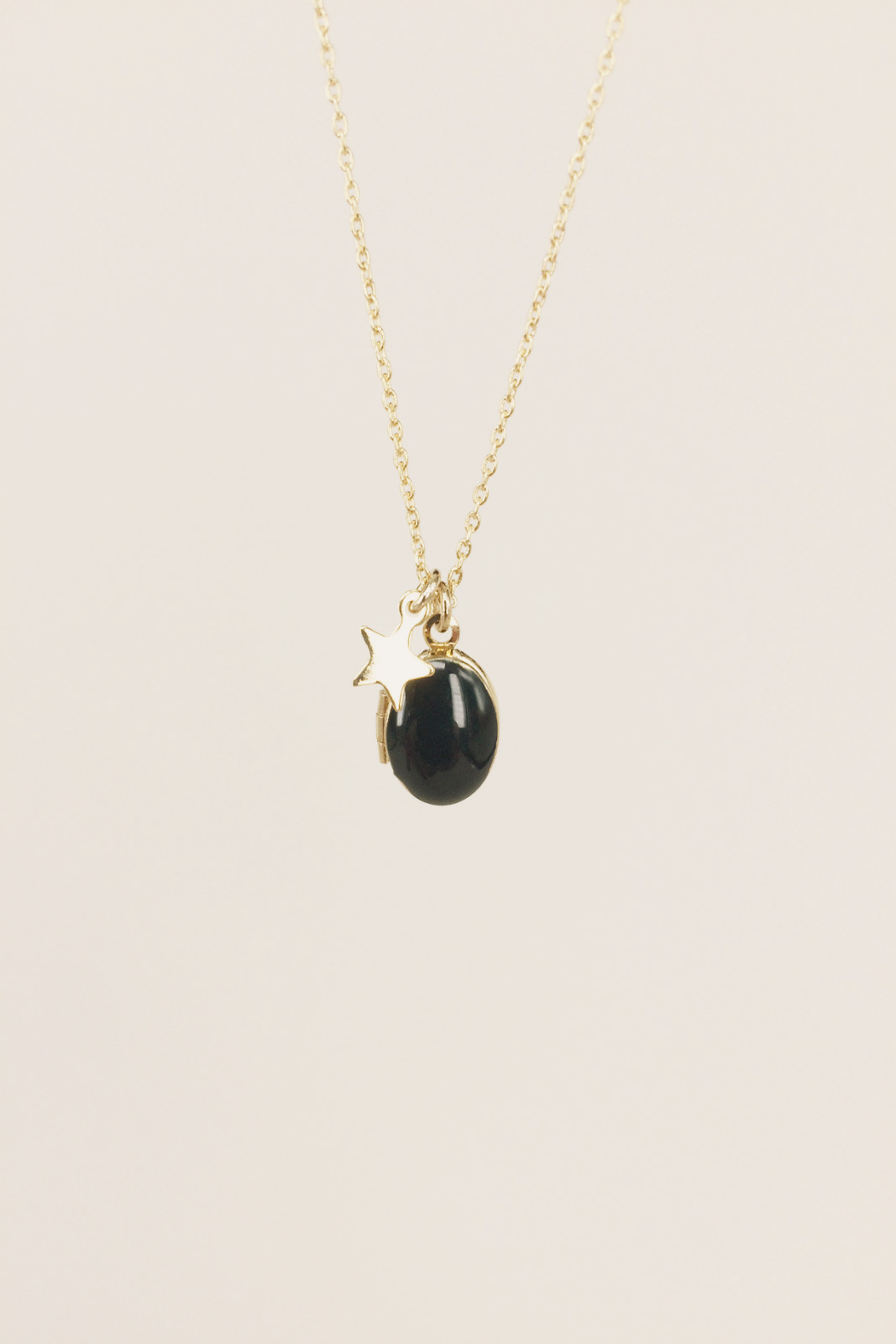 COLLIER BOITE NOIR COLLIER BOITE NOIR